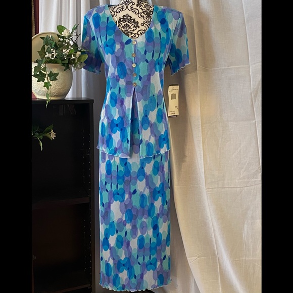 Kristin Miles Dresses & Skirts - NWT Gorgeous MAXI size 14 by Miles K by Ronda.